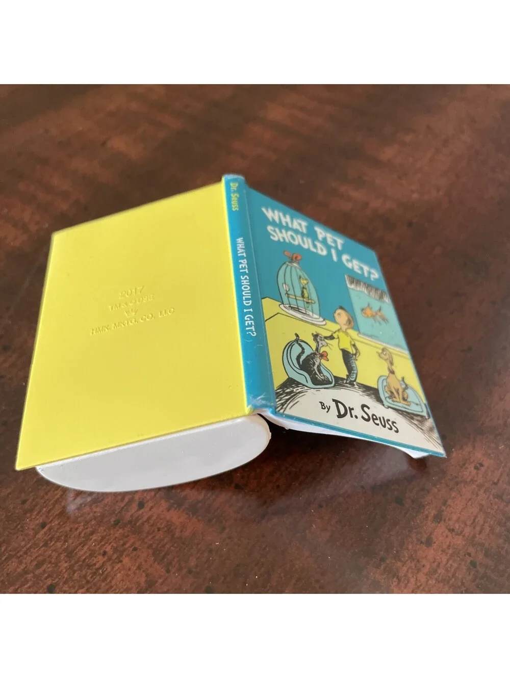2017 Hallmark DR SEUSS - WHAT PET SHOULD I GET? Ornament Open Book Scene